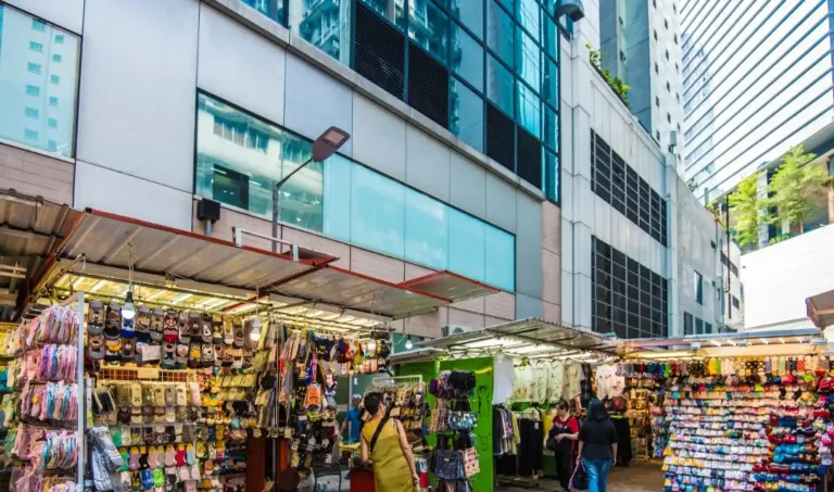 Jardine Crescent Bazaar (자딘 크레센트 재래시장)